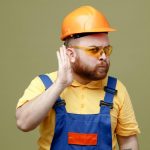 Il legame tra lavoro e rumore: impatti, rischi e soluzioni