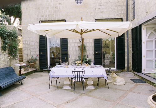 Il breakfast in giardino Il breakfast in giardino