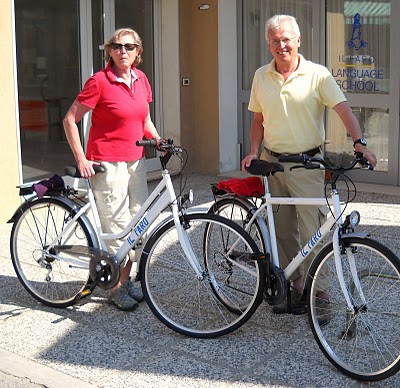 un giro in bici per rilassarsi dopo la lezione di Italiano un giro in bici per rilassarsi dopo la lezione di Italiano
