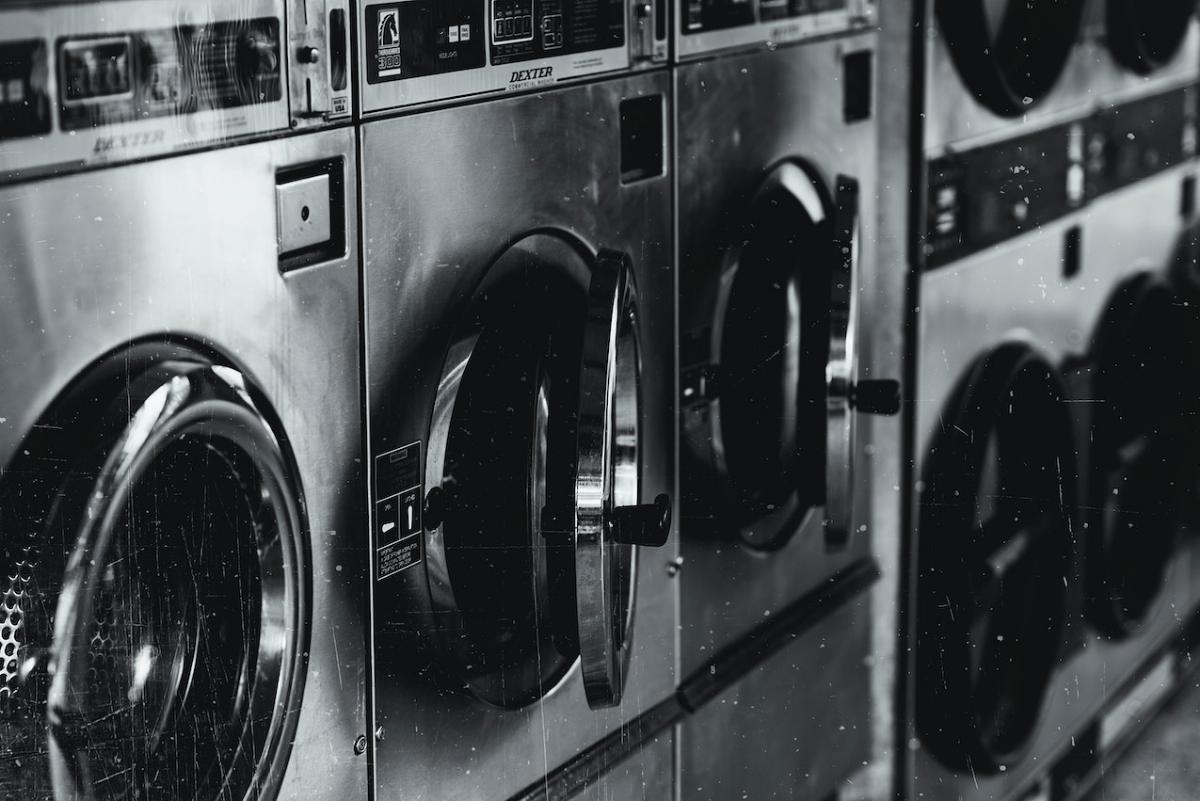 Perché scegliere il franchising per aprire una lavanderia automatica