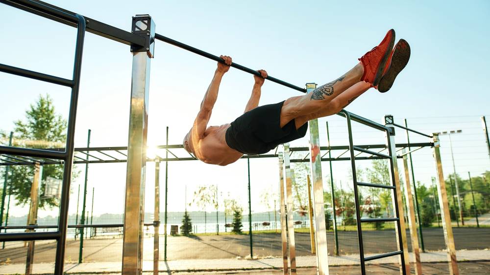 Calisthenics, Umberto Miletto ci aiuta a costruire un allenamento a corpo libero che abbia una progressione